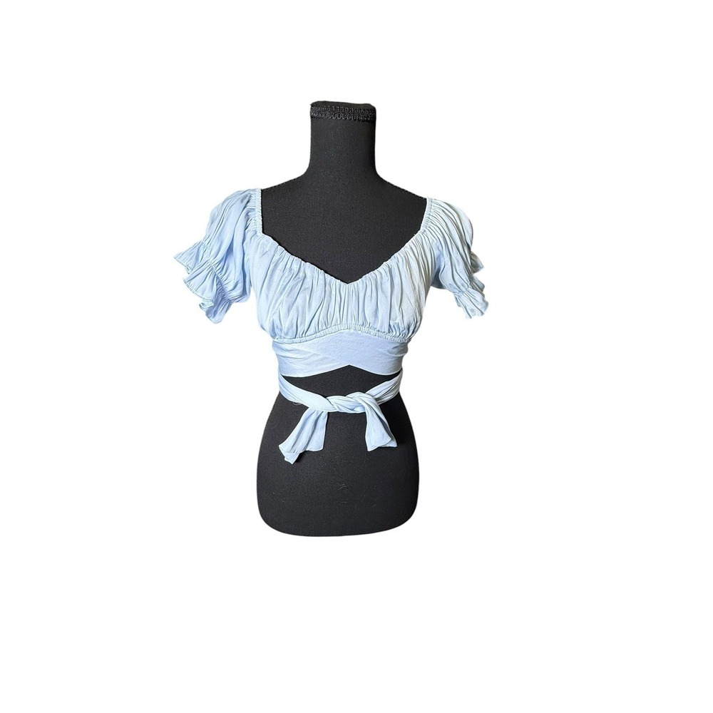 Hazel boutique Baby Blue Tied Crop Top Size Medium